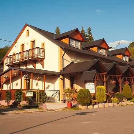 Česká Skalice 狼营旅馆酒店 外观 照片